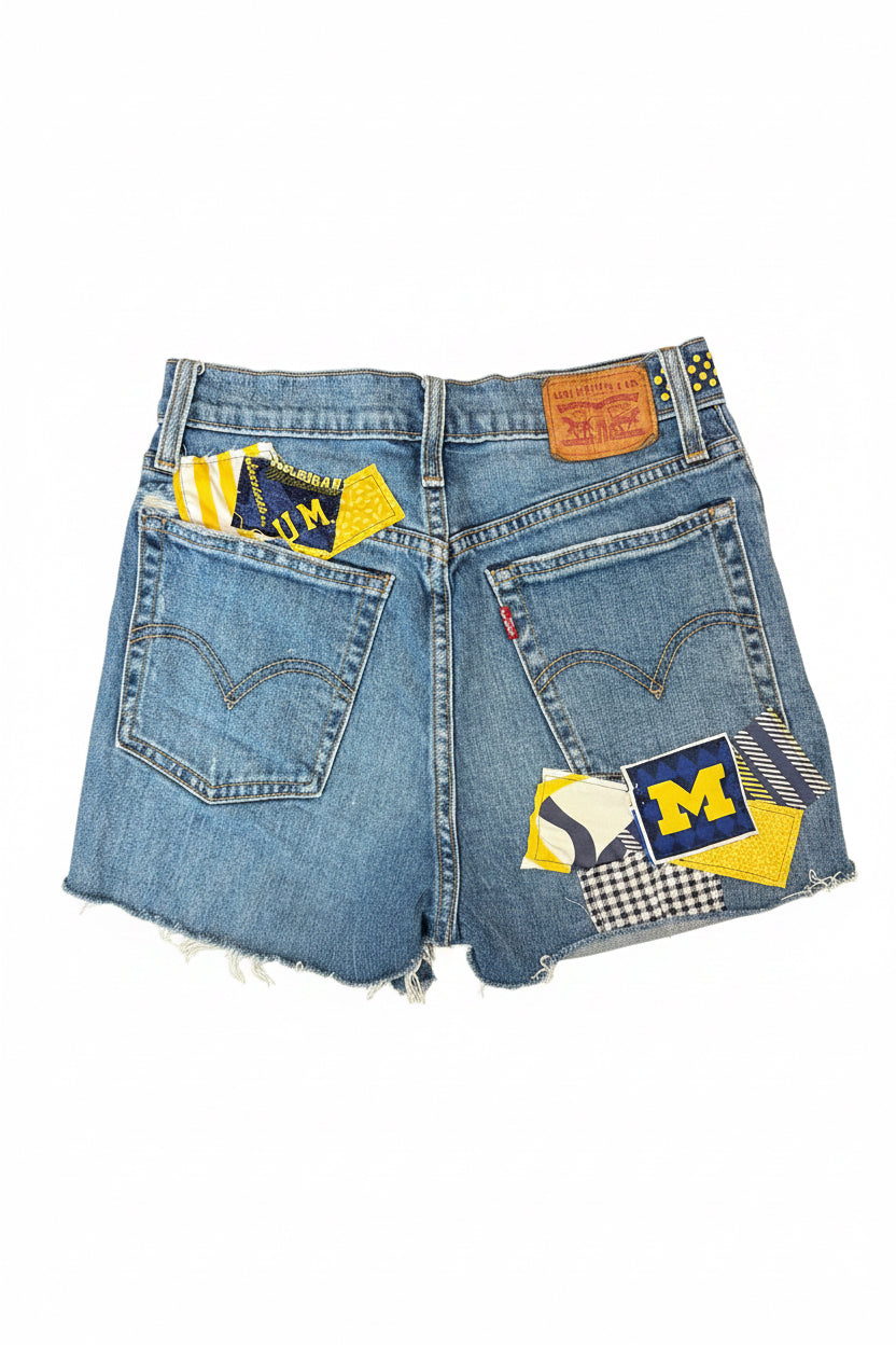 Lux Royal Threads | The Saturday Style Levi's Cutoff Shorts