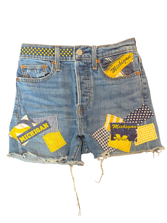 Lux Royal Threads | The Saturday Style Levi's Cutoff Shorts