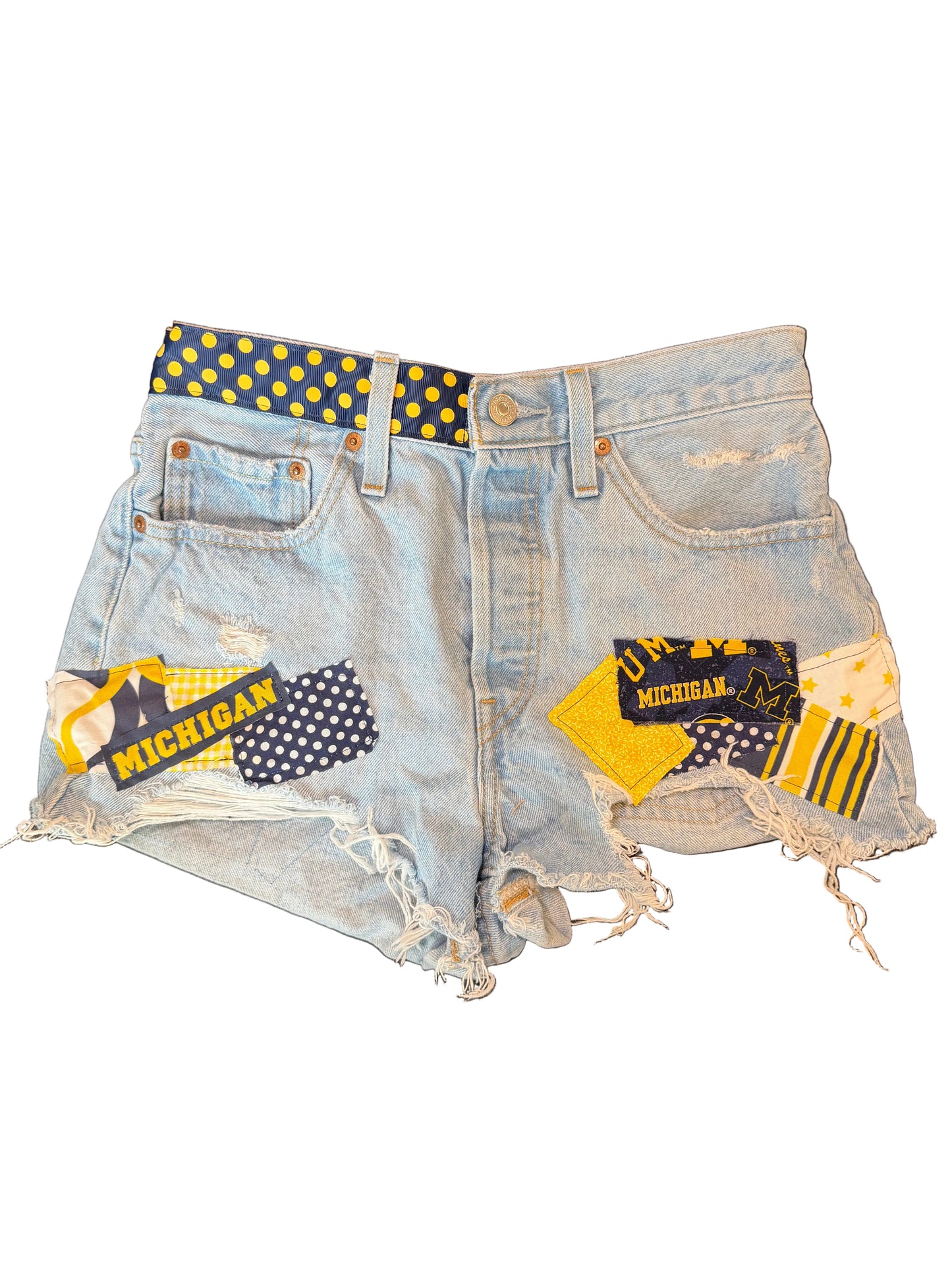 Lux Royal Threads | The Saturday Style Levi's Cutoff Shorts