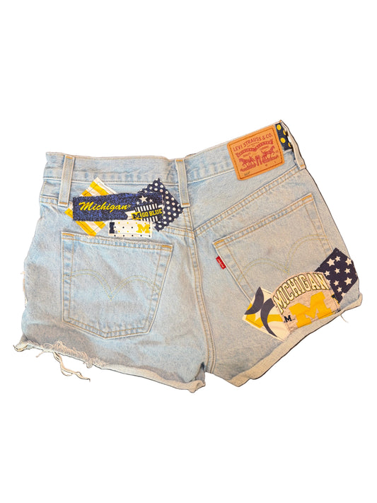 Lux Royal Threads | The Saturday Style Levi's Cutoff Shorts